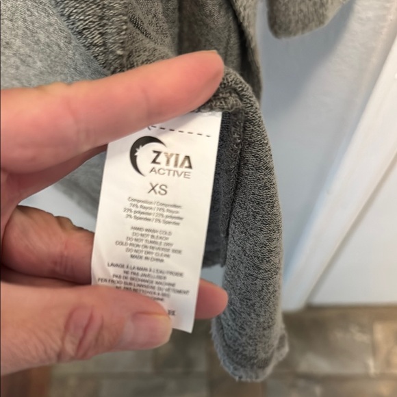 ZYIA Heather Gray Women's Cardigan Sweater - Picture 2 of 3